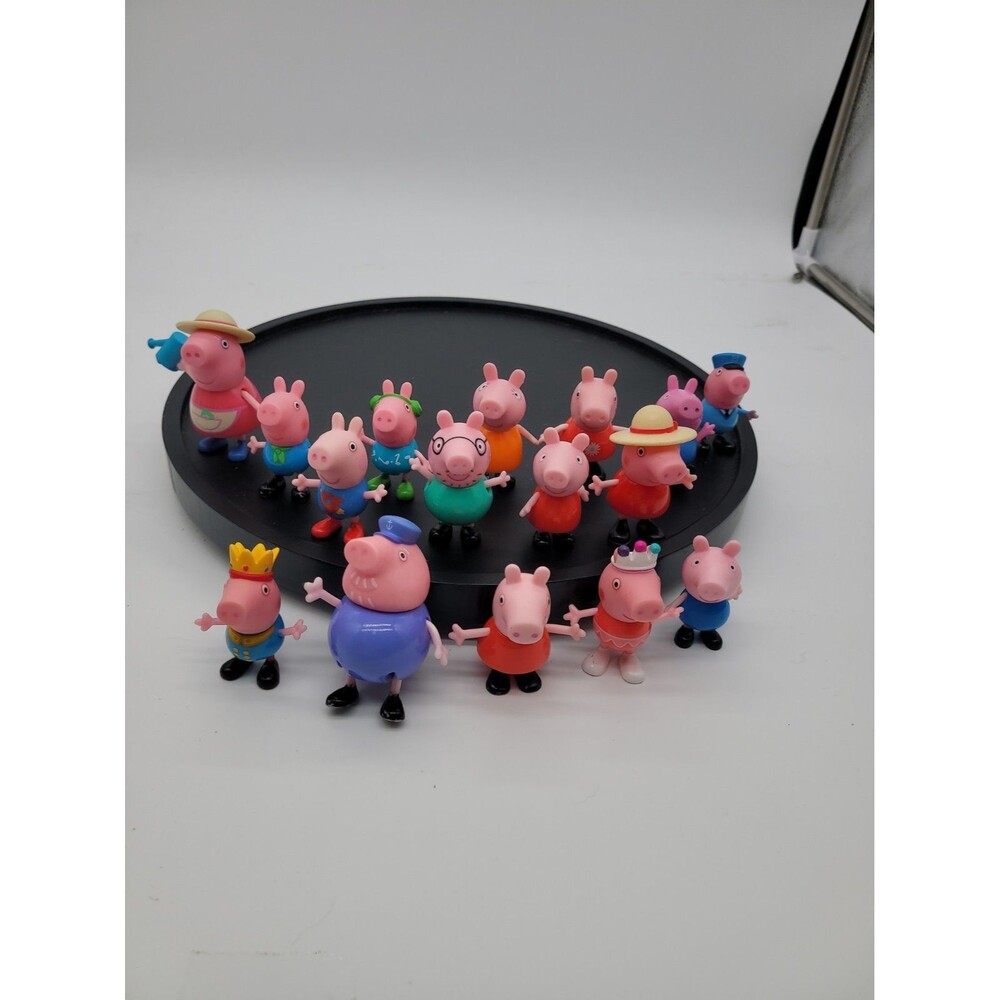 Lot of 16 Peppa Pig And Friends Figures PVC Cake Topper